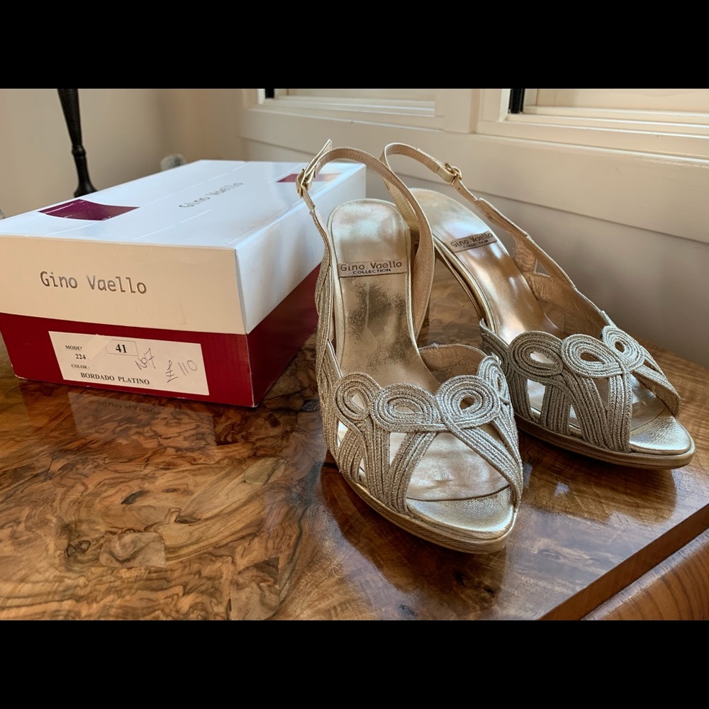 Gino Vaello US 10.5 pumps